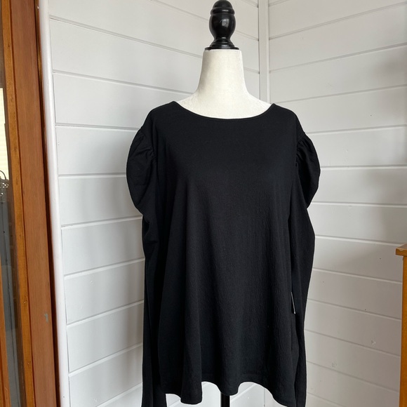🆕 Stella & Dot Size 1X Black Long sleeve top with shoulder ruching, NWT - Picture 2 of 14